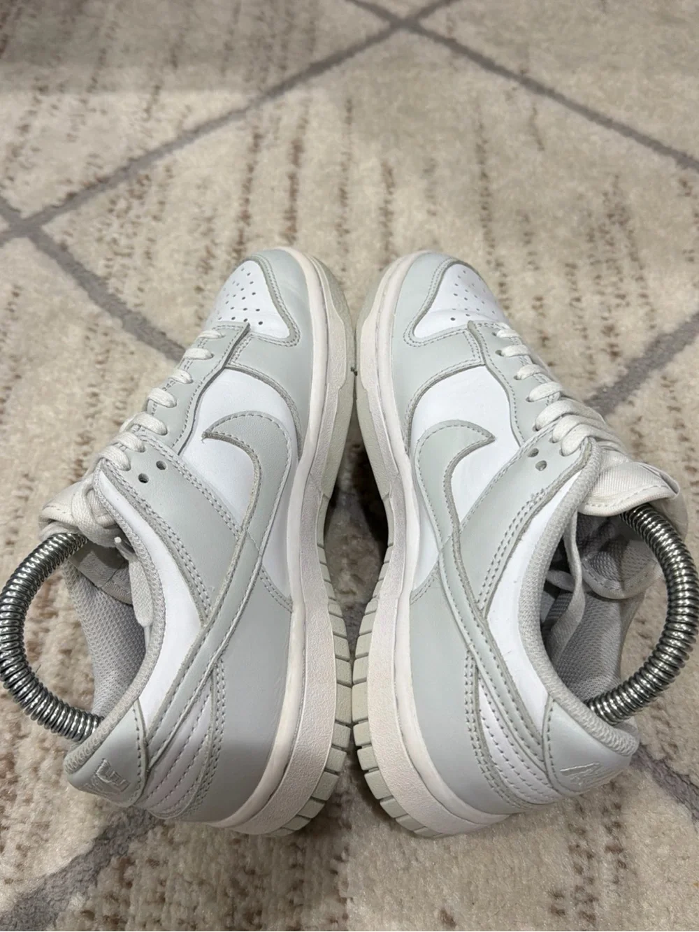 Nike Dunk Low Shoes Women’s Size 7 Photon Dust White Sneakers DD1503-103